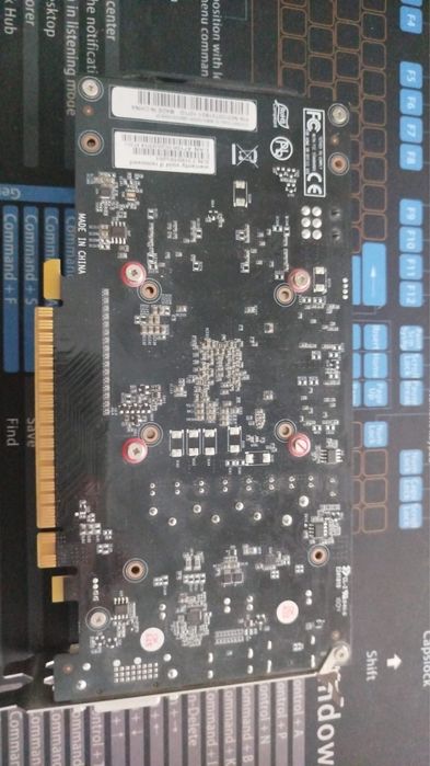 Видеокарта 1050 TI