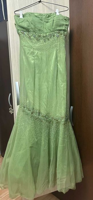 Rochie de seara culoare verde fistic