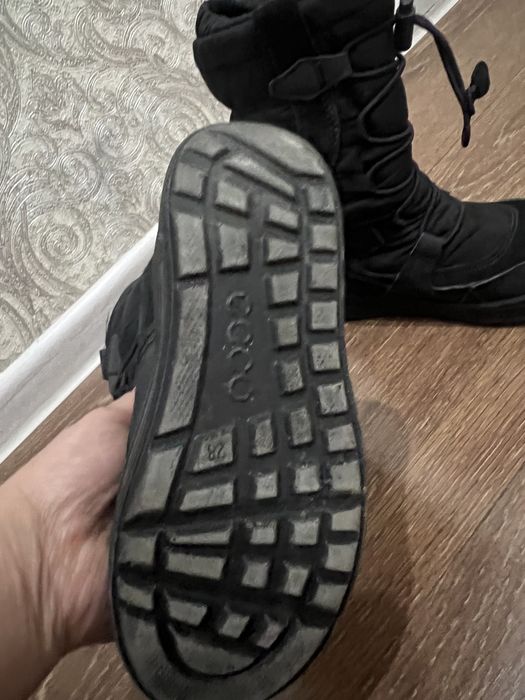 Продам сапоги для девочок от ECCO