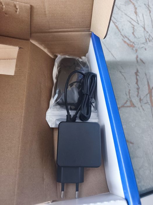 Продам ноутбук новый