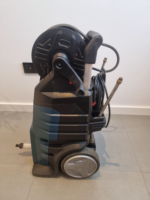 Vand aparat de spalat cu presiune Bosch professional