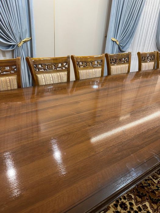 12 стульев в отличном состоянии