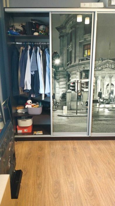 Шкаф купе трехдверный