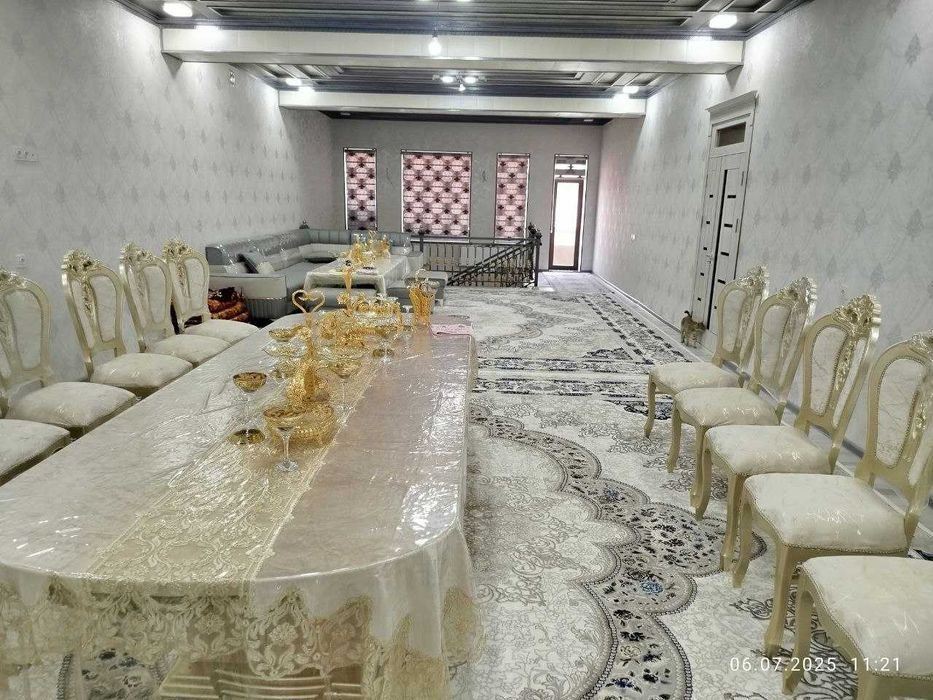 Коттедж Сотилади