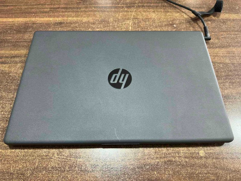 Лаптоп HP 15-FC0006NU, 15,6" AMD Ryzen 3 7320U, RAM 8GB, SSD 512GB