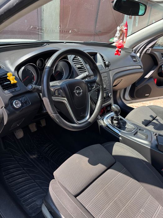 De vânzare Opel Insignia Sports Tourer SW, an de fabricație 2013