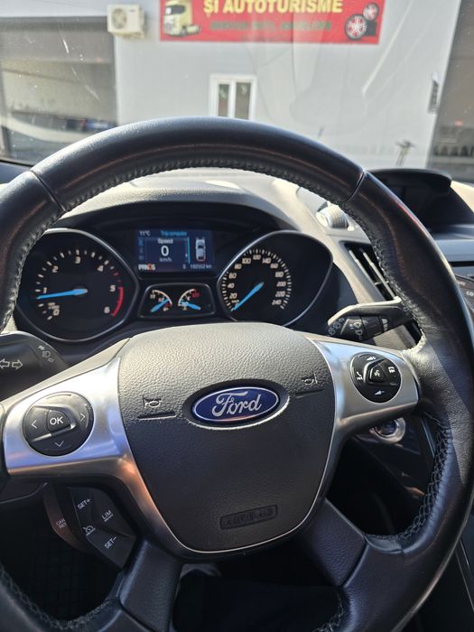 Ford Kuga 4x4, automat, 2015.