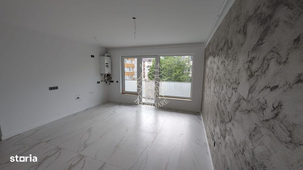 Spatiu comercial 2 camere 50 mp-balcon-parcare- Zona Han