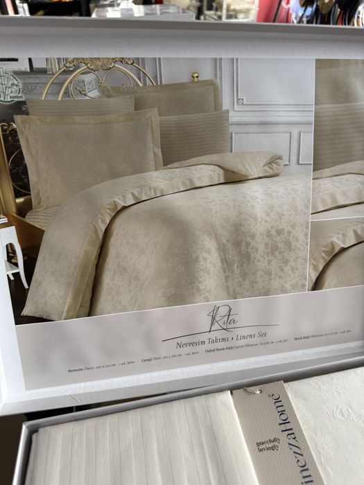 Луксозно спално бельо