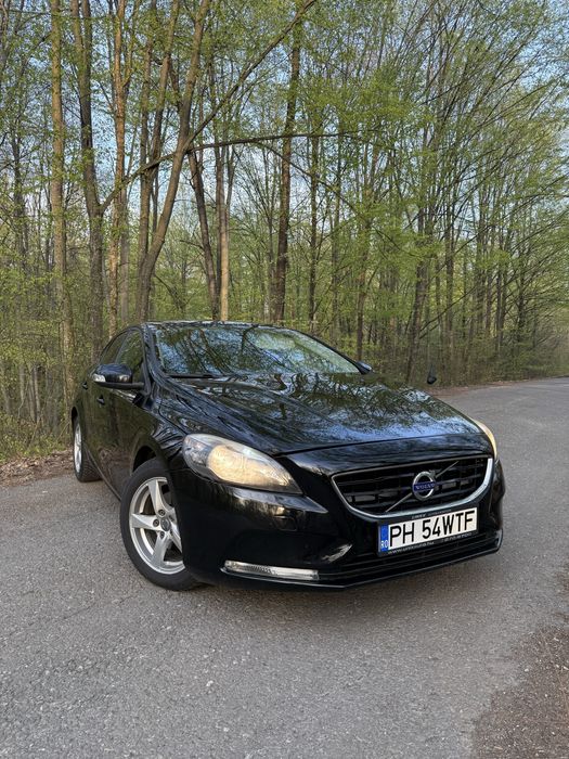 Volvo V40 D2 2013