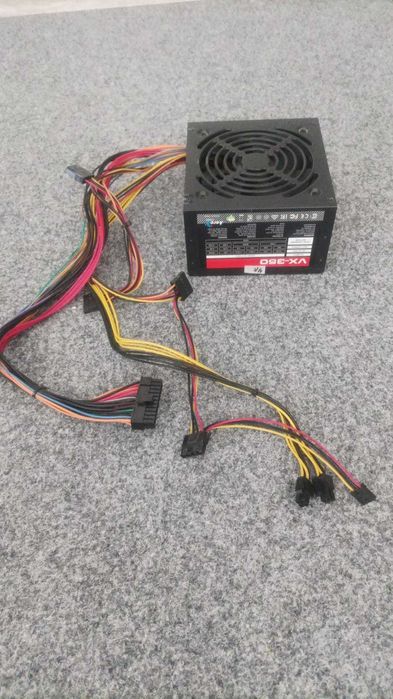 Продается современный блок питания Aerocool VX-350