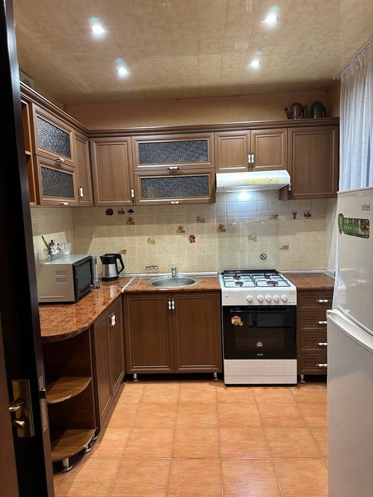 Юнусабадский район Ц-5 2/2/9 64кв.м