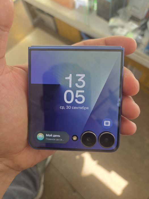 Z Flip 7. Память 512гб