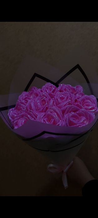 Вечни рози (сатенени рози)