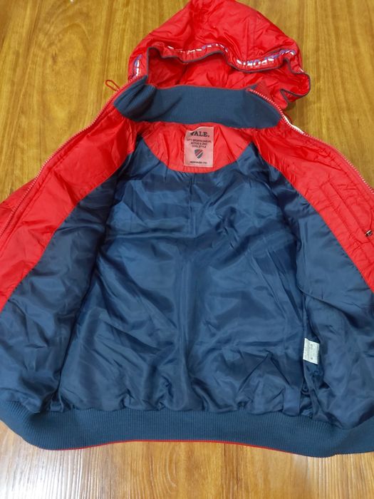 Ug'il bollalar uchun kurtka 9-10yosh bollag a holati yangi  kiyilmagan