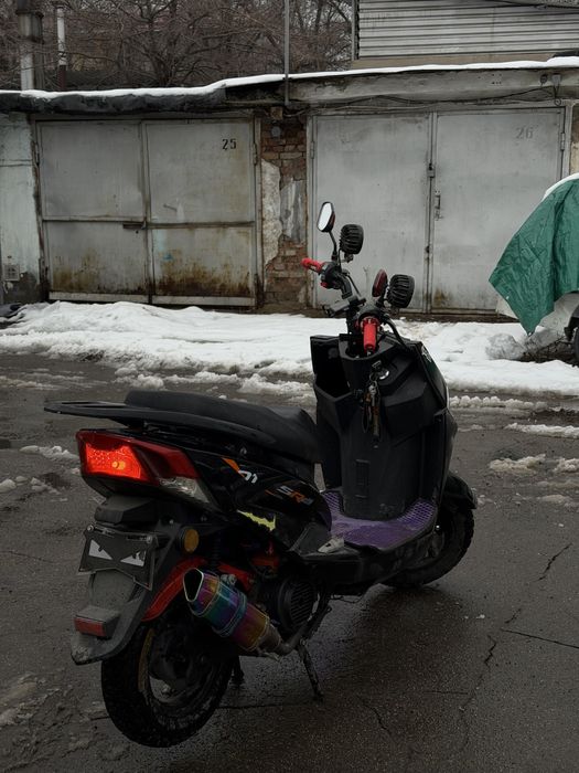 Продам м8 venom.