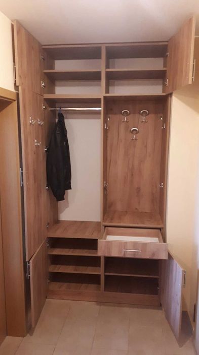 Изработване на гардероби по поръчка