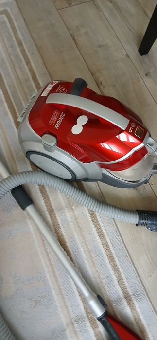 Пыльесос LG 2000v