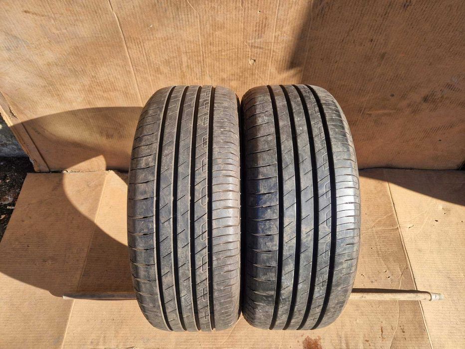 2 Goodyear R17 215/50 Летни гуми  DOT4019