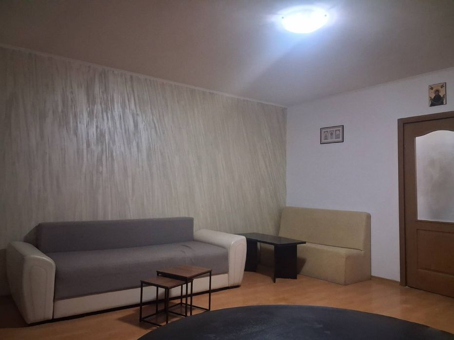Garsonieră spațioasă de închiriat în Reghin – mobilată și utilată- b- dul Unirii - blocul Politiei