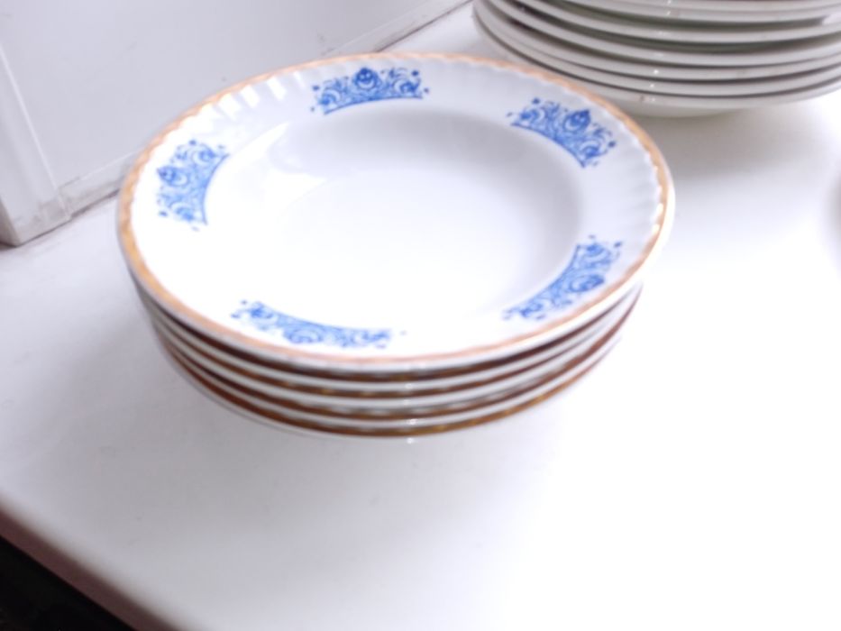 Продам посуду разную.