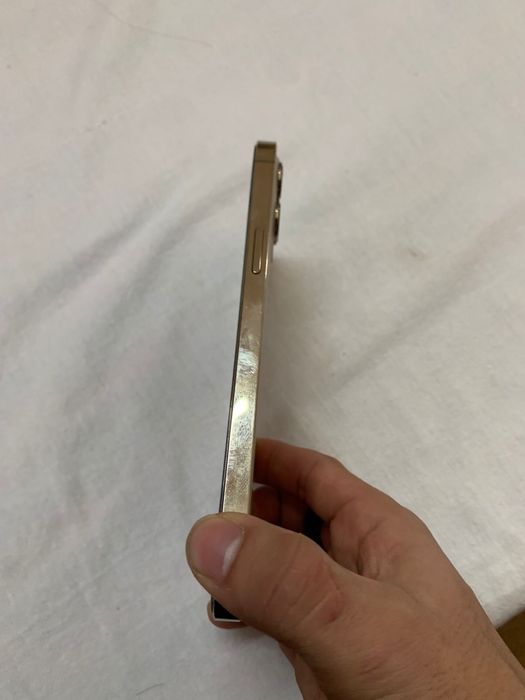 Iphone 12 pro max АКБ:82 экран заменен