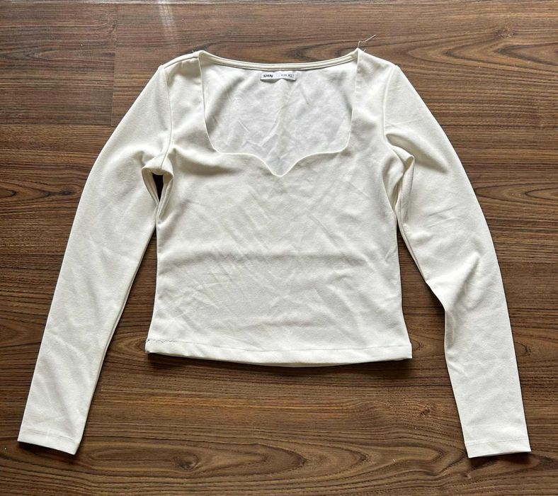 Дамски блузи на ниски цени