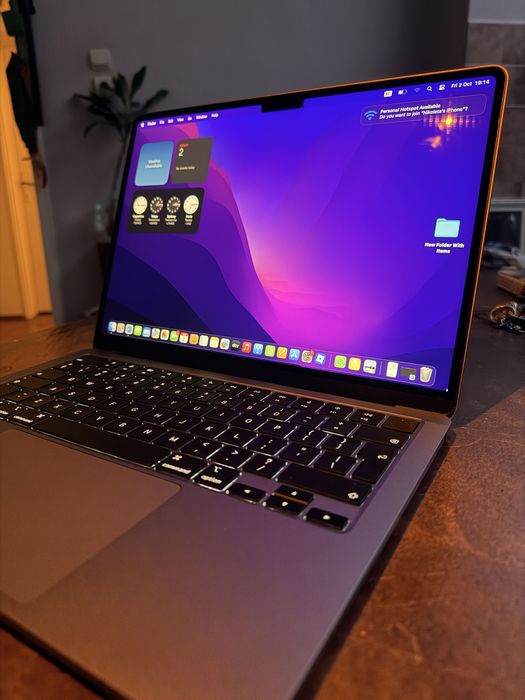 Apple MacBook 13 inch
