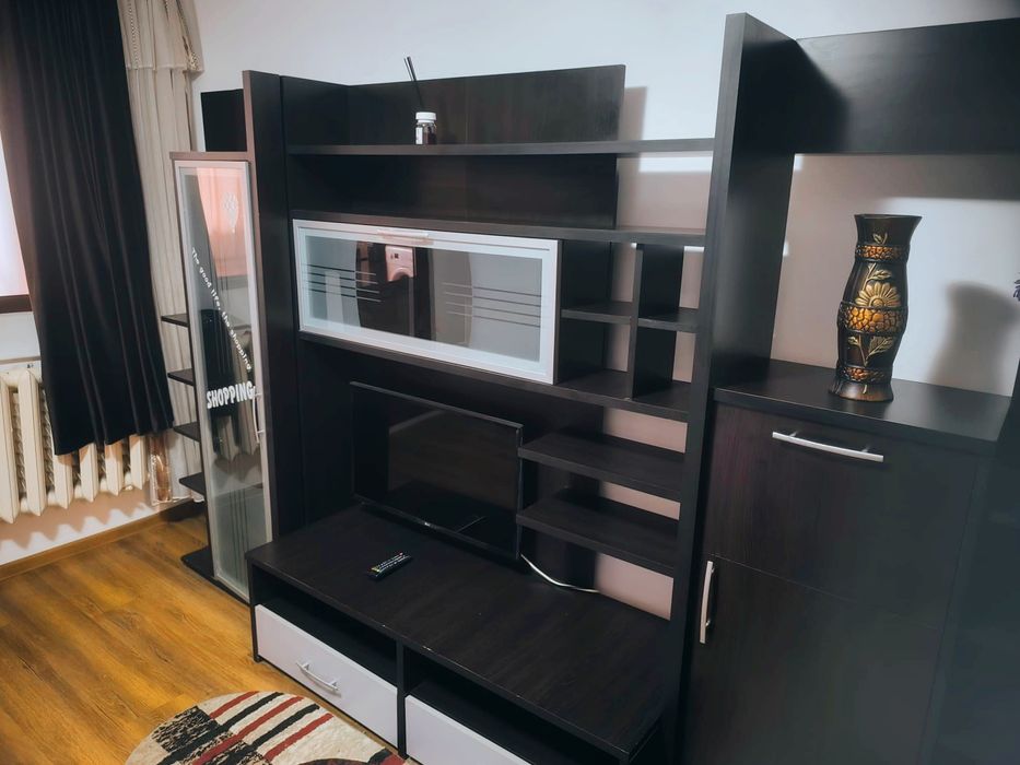 Închiriez garsonieră Micro 3