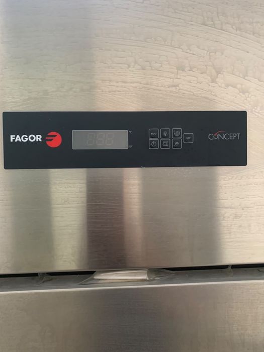 Холодильник тортный Fagor