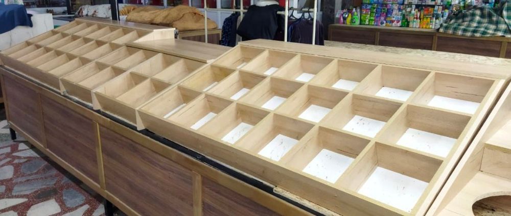 Продам витринная полка 100000тыс торг