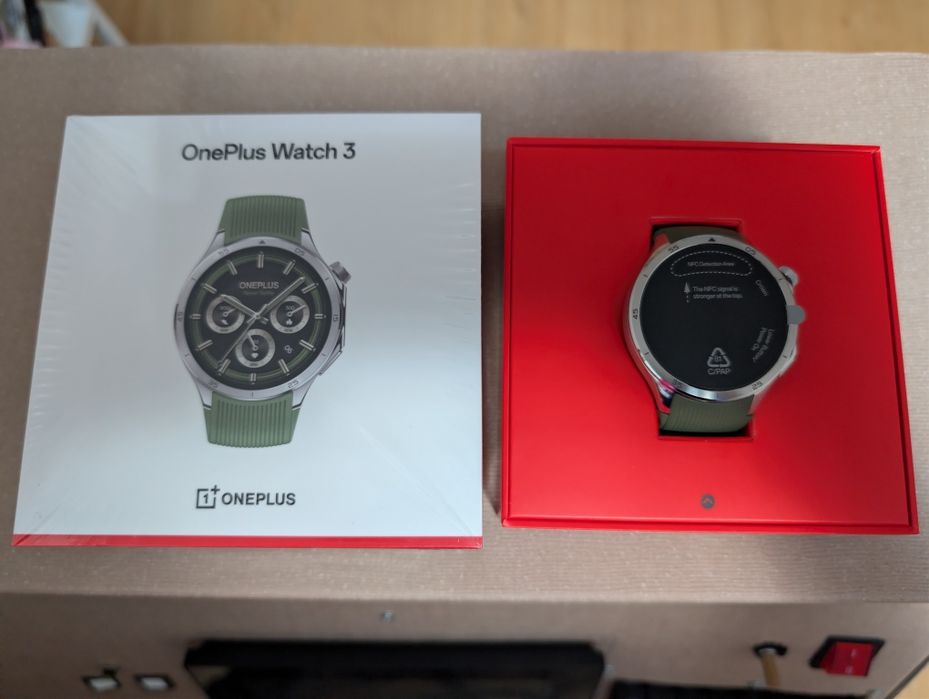 Смарт часовник OnePlus Watch 3 46mm - Emerald Titanium 2г гаранция