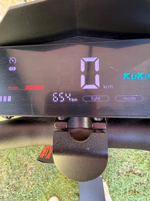 Vand  trotineta  kukirin G2