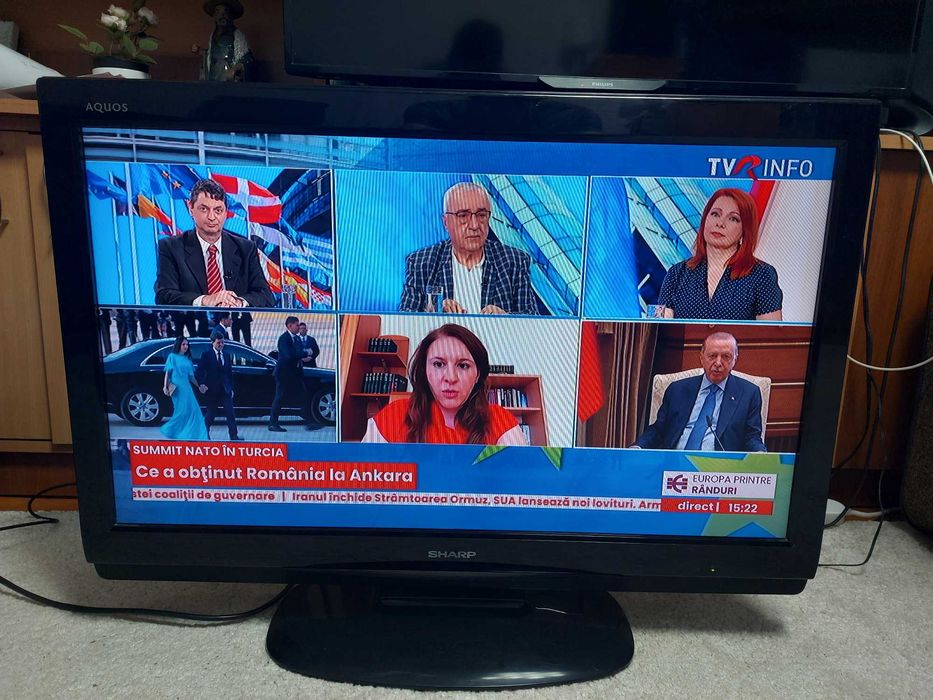 Televizor 32" / 81 cm Sharp LC-32D44E-BK