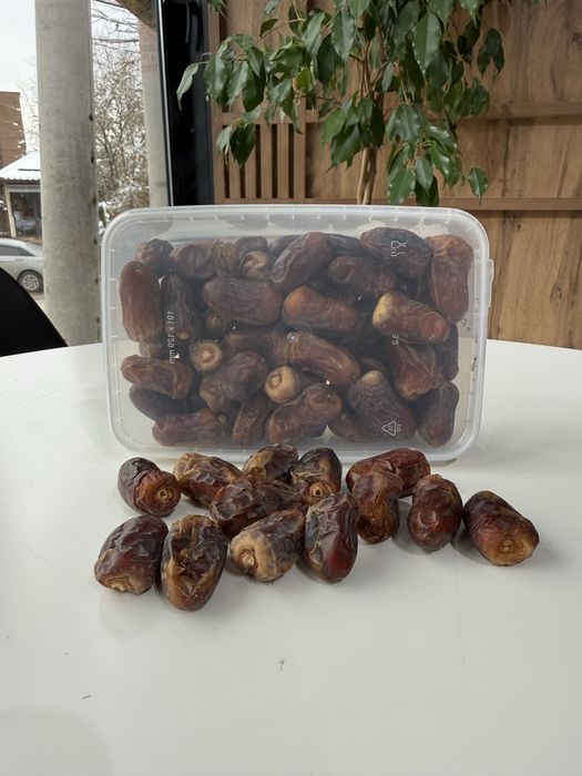 Финики в боксах 550г