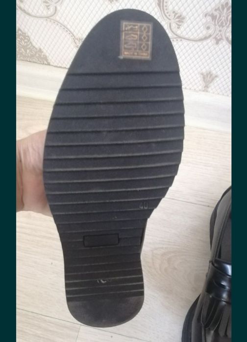 Модные фирменные лоферы