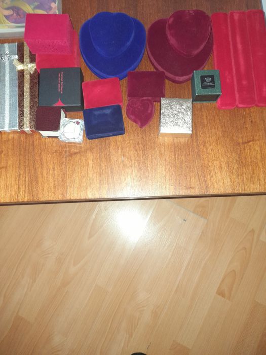 Продам  аксессуары  кор