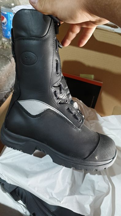 Пожарникарски обувки