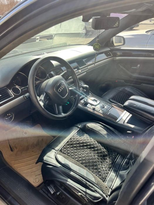 Продам Audi A8 Quattro