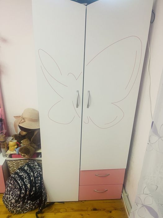 Продавам детско обзавеждане