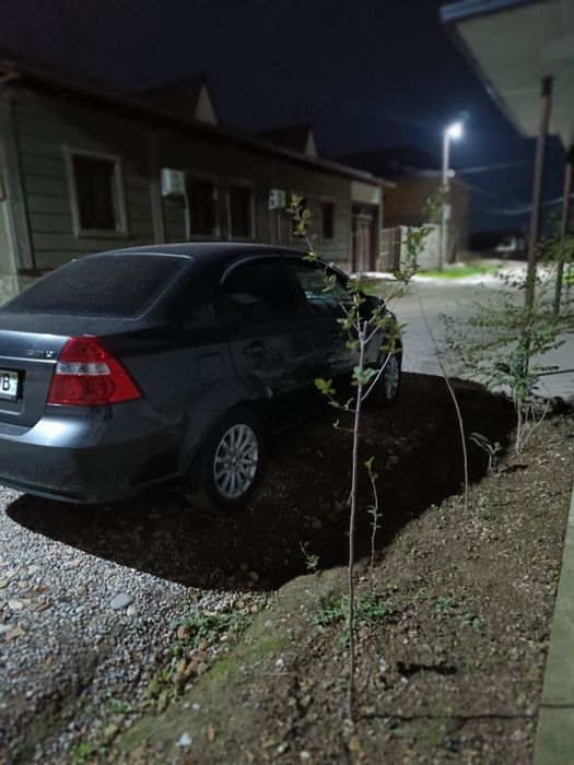 Продам срочно нексия 3