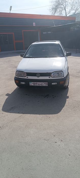 Продам Гольф 3  1.8