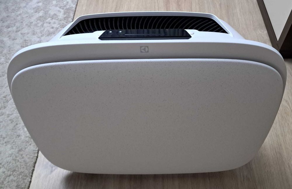 Vand purificator de aer Electrolux Well A5, WA51-304WT