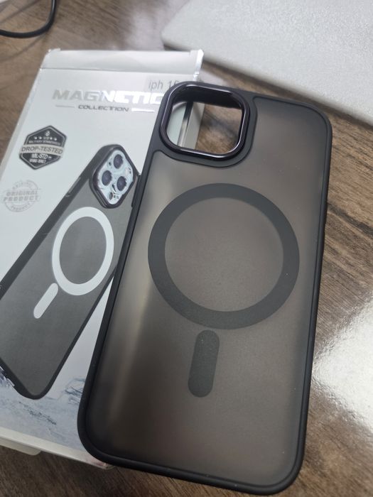Husa noua Iphone 15, Safemag