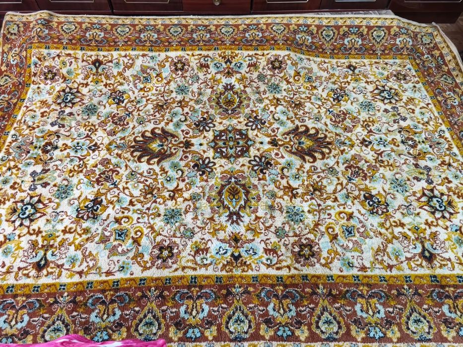 Ковёр 2м*3м, состояние хорошее