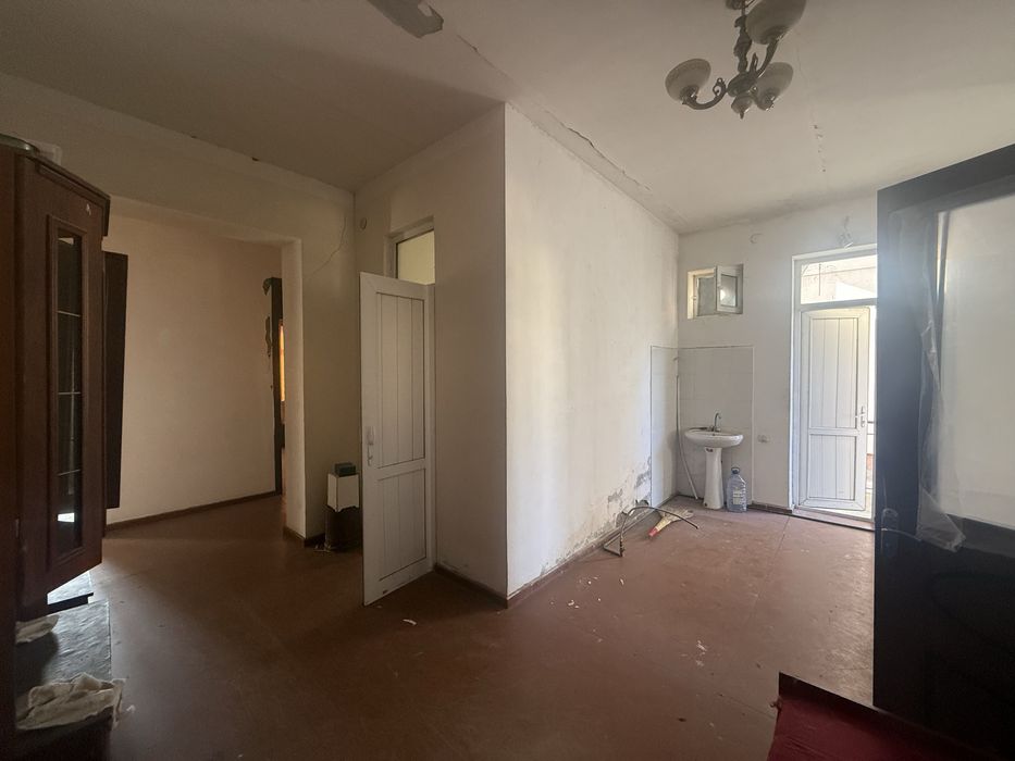 Срочно продается коттедж вдоль дороги (Ор Саёхат)