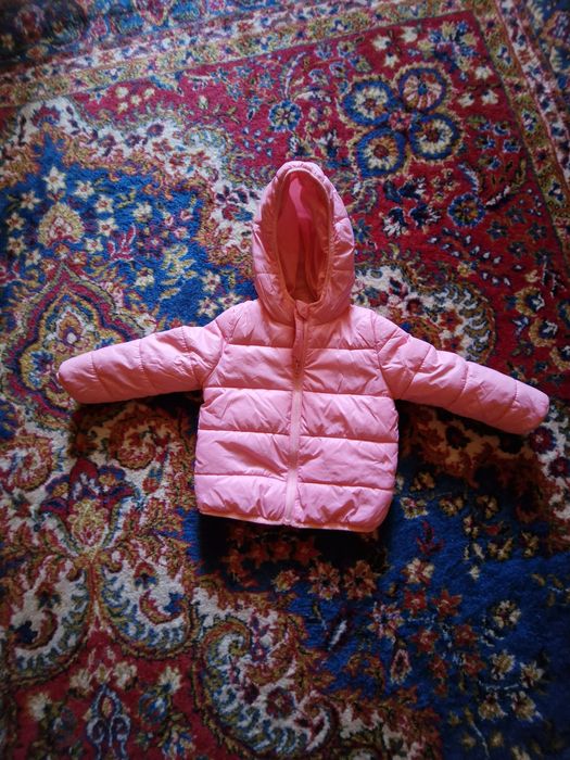 Vand haine de fetita de iarna