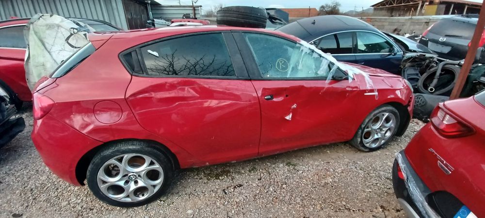 Alfa Romeo Giulietta 1.6jtdm 105hp на части