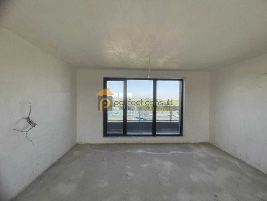 Продава се Тристаен апартамент в Пловдив, Кършияка - 190 кв.м за 1053 €/кв.м - Снимка #1