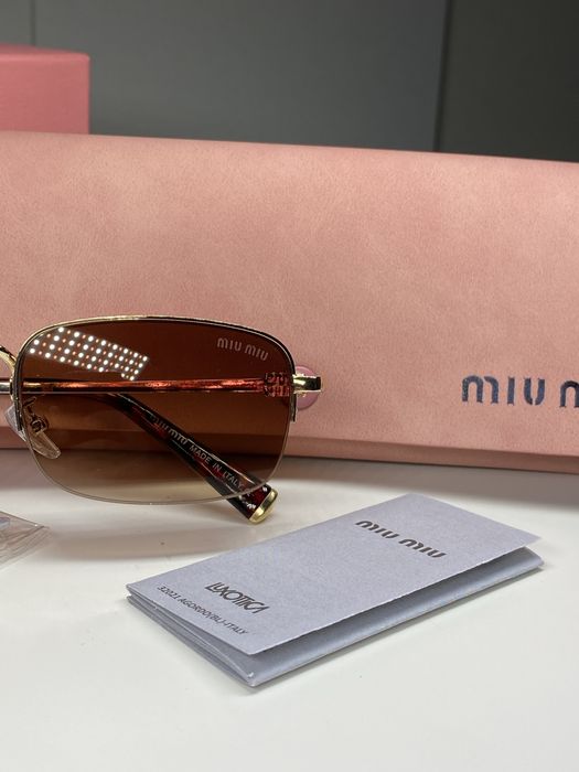 Ochelari de soare Miu Miu